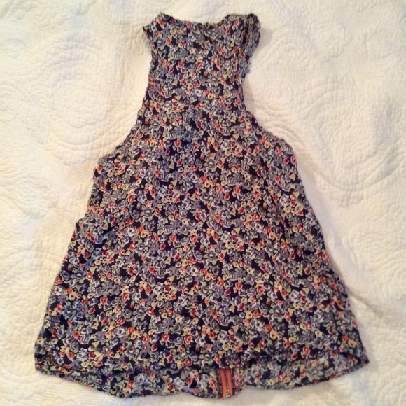 ABERCROMBIE & FITCH cute top - Picture 3 of 3